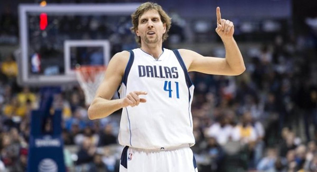 Dallas, Nowitzki ile \'Devam\' Dedi