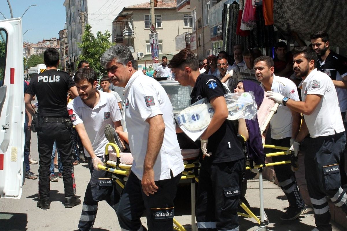 Elazığ\'da Silahlı Saldırı: 3 Yaralı