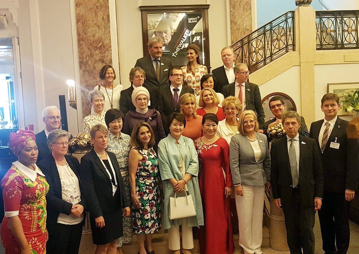Emine Erdoğan, Lider Eşleri Programına Katıldı