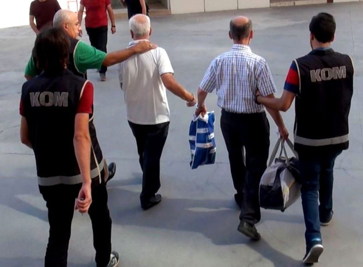 Fetö\'ye Finans Sağlayan İş Adamlarına Operasyon: 2 Gözaltı