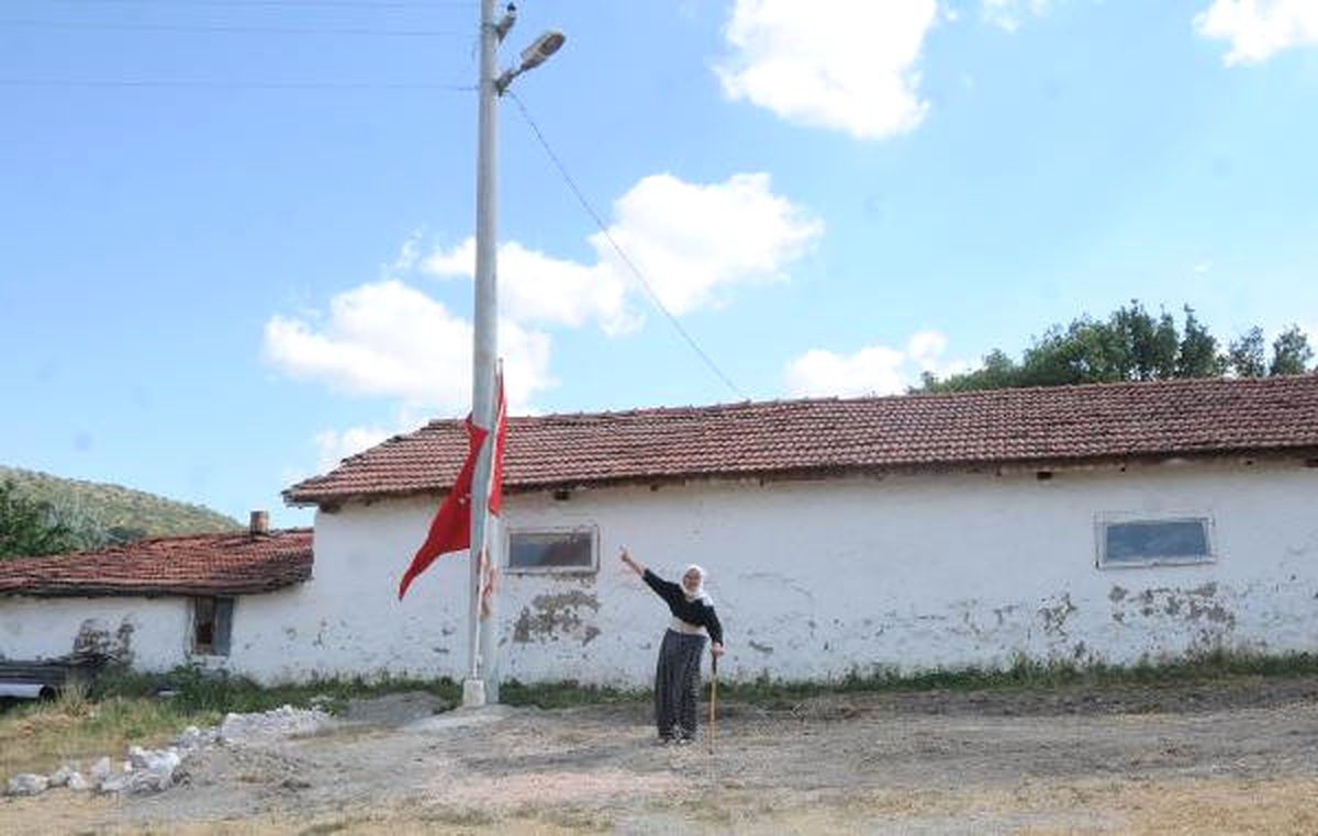 Hesna Nine, Hem Işığa Hem de Televizyona Kavuştu
