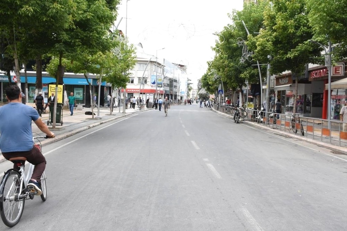 İstanbul Caddesine Motosikletler Giremeyecek