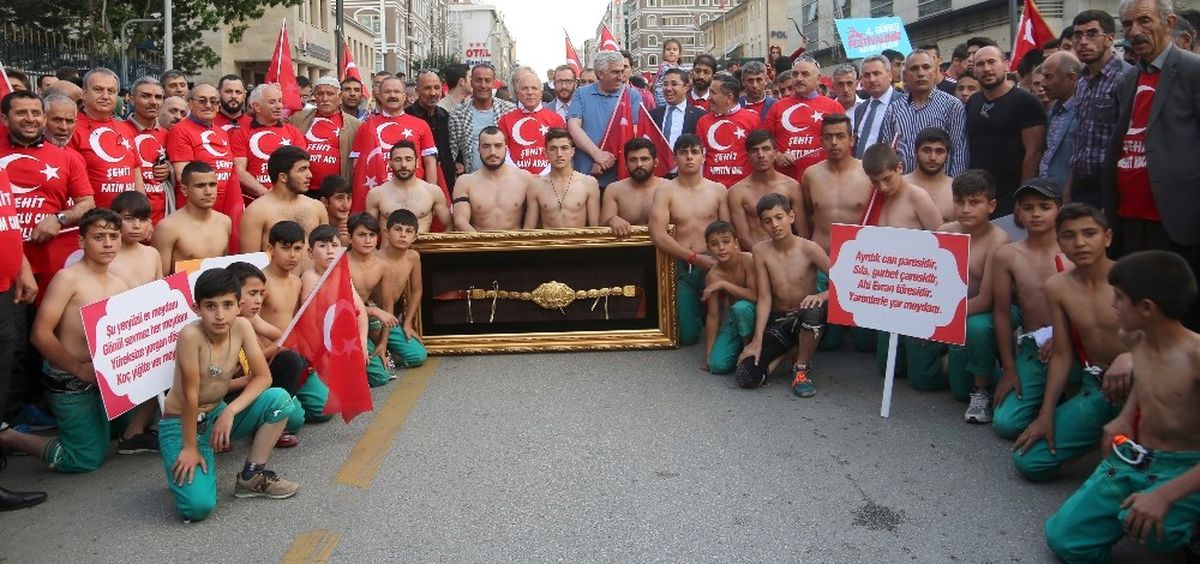 Kahramanlarımızın İsimleriyle Yürüdüler