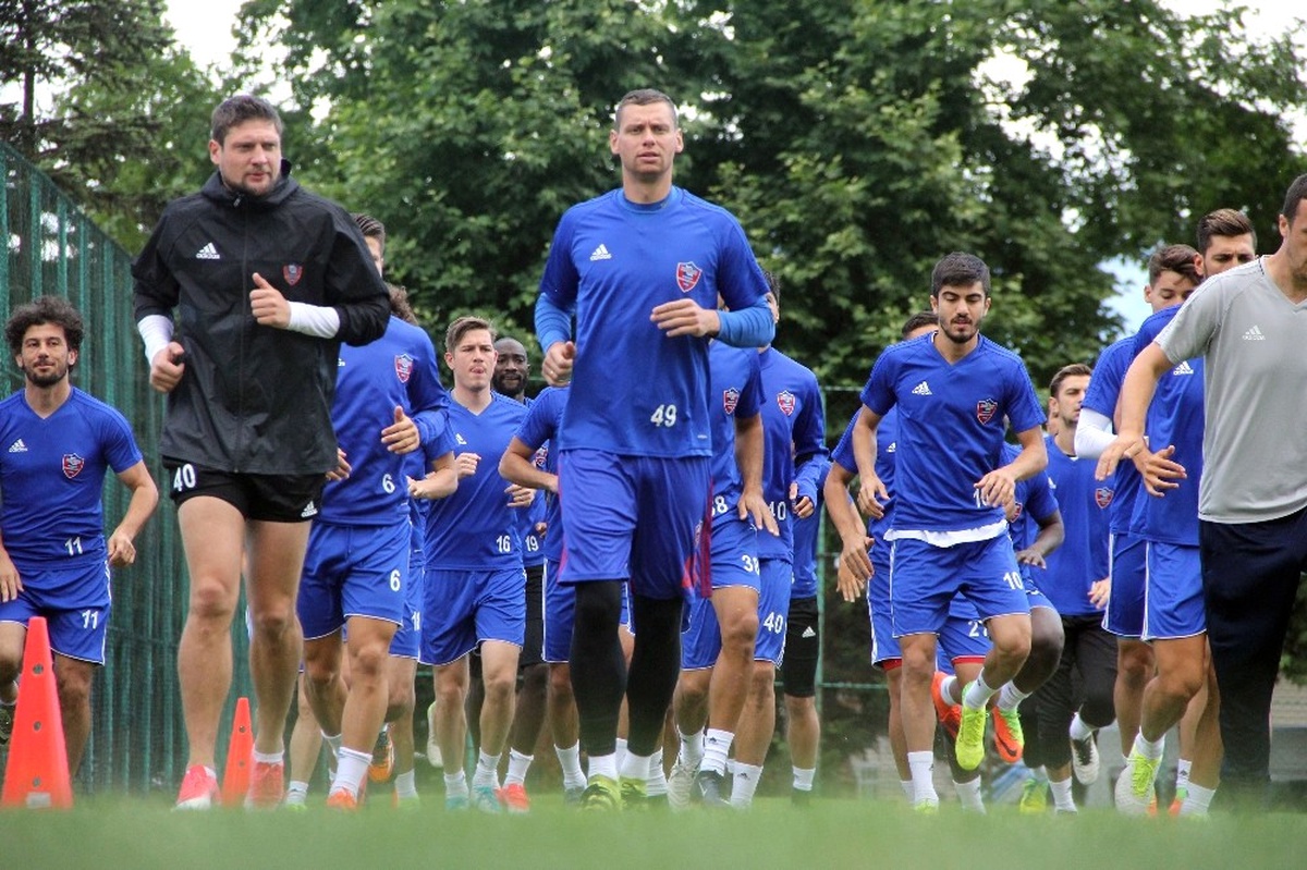 Karabükspor, Çalışmalarını Sürdürüyor