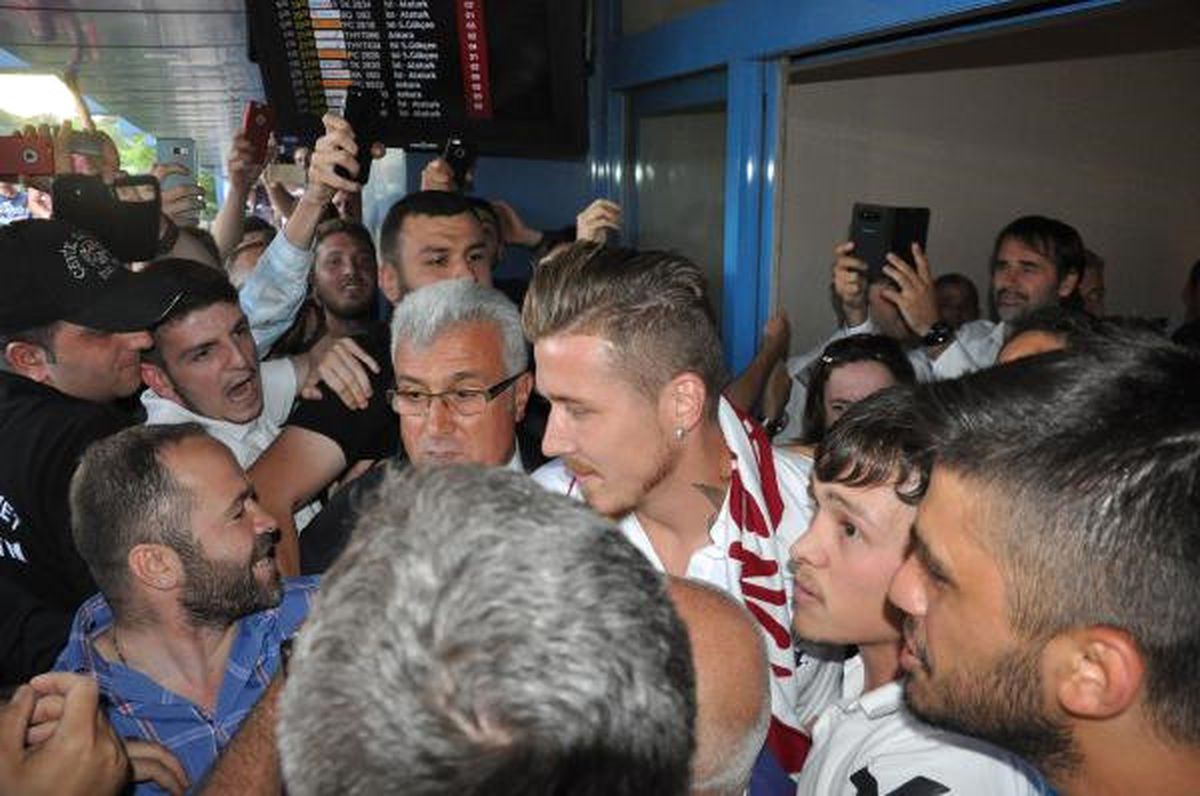 Kucka 3 Yıllık İmzayı Attı