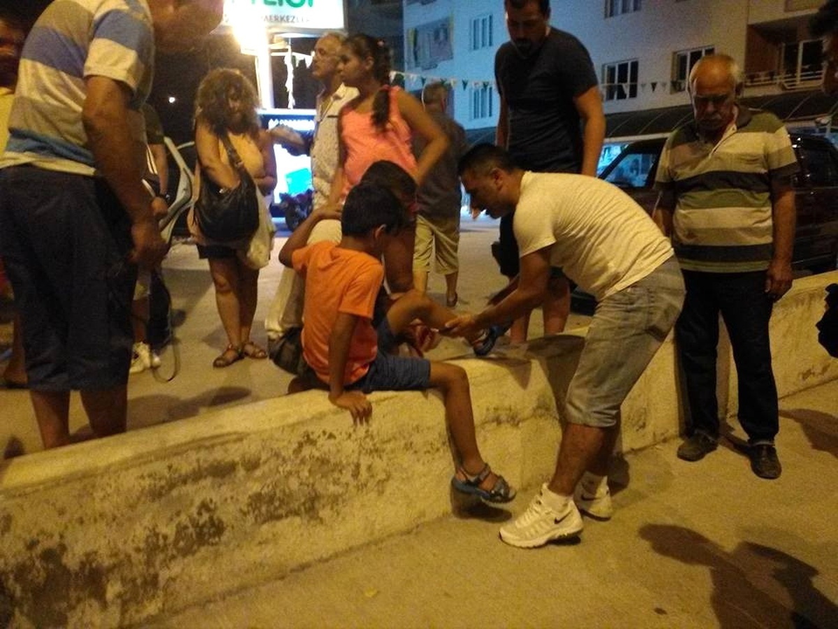 Kuşadası\'nda 3 Trafik Kazası, 3 Yaralı