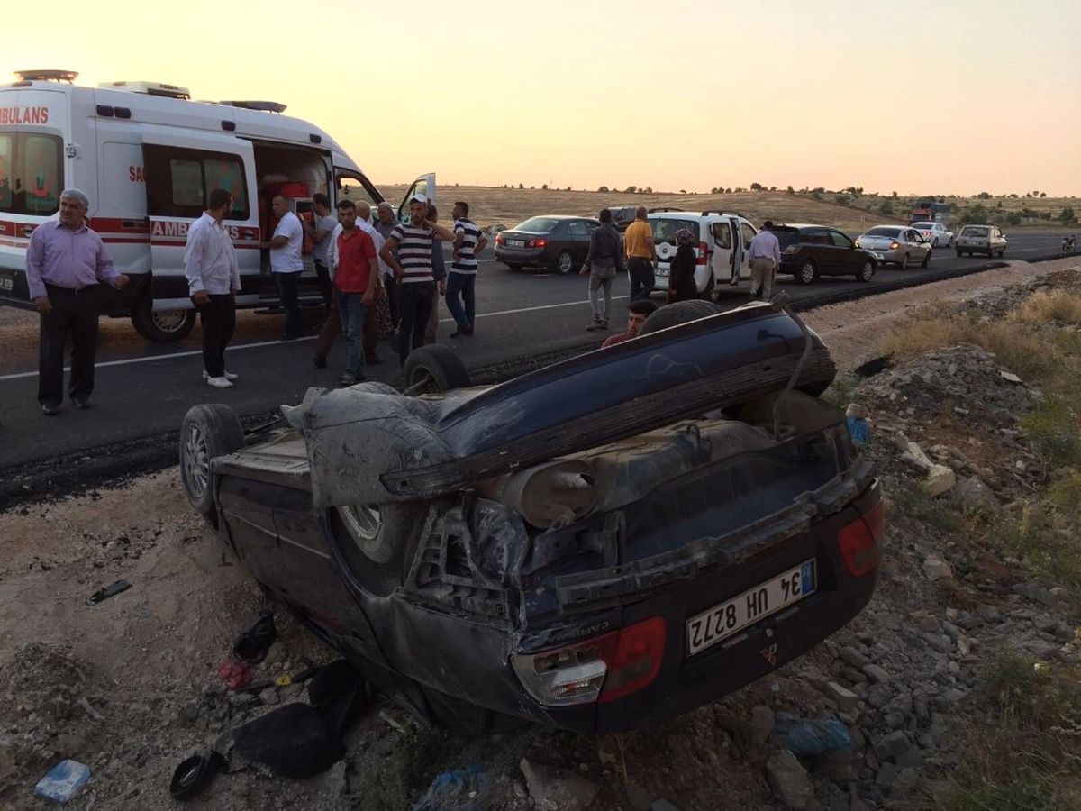 Midyat\'ta Trafik Kazası, 3 Yaralı