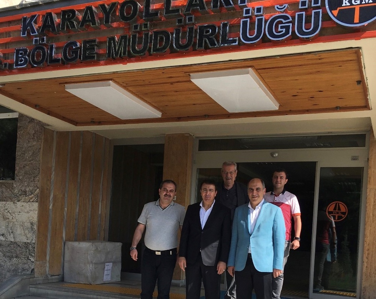 Milletvekili Aydemir: \'Erzurum Ulaşımda Ak Çağını Yaşıyor\'
