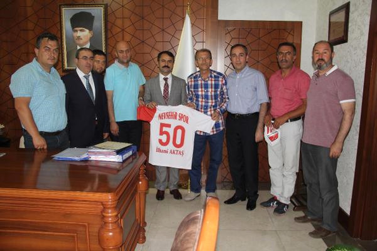 Nevşehirspor\'un Yeni Yönetiminden Valiye Ziyaret