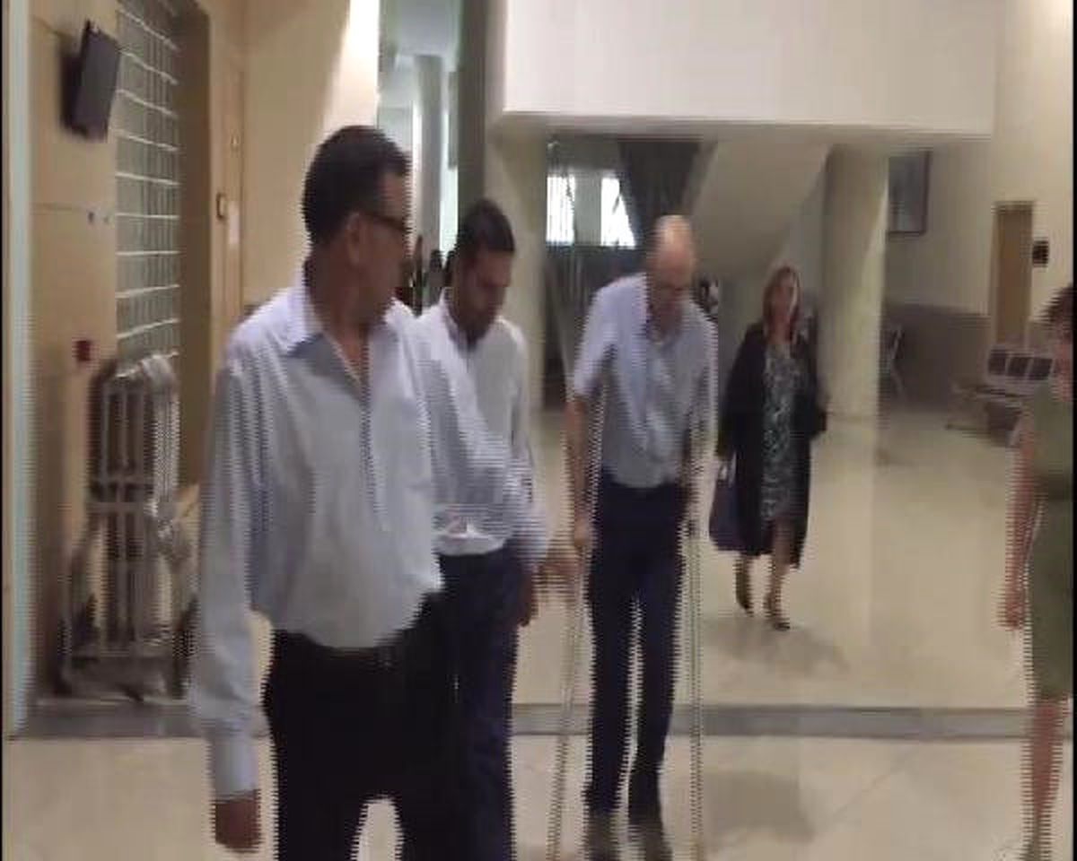 Oğlundan Gelen Bombalı Paketle Yaralanan Baba Olay Anını Anlattı