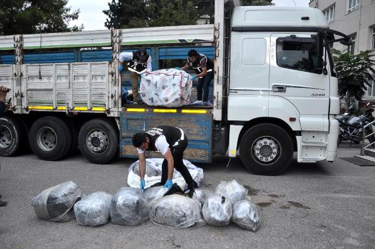 Osmaniye\'de Kamyonda 150 Kilo Esrar, 1 Gözaltı