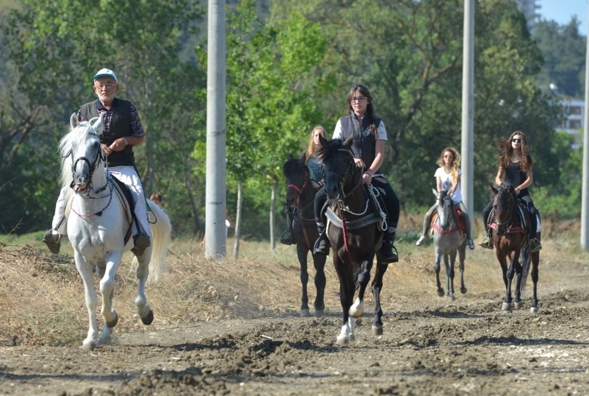 Rahvan At Yarışları Nefes Kesecek