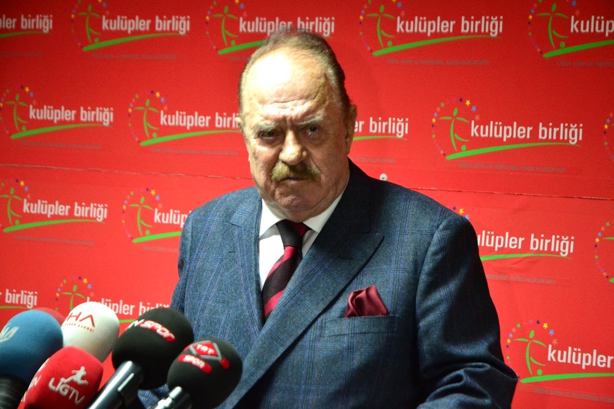 Süper Lig\'de 2017-2018 Sezonu \'Ilhan Cavcav\' Olarak Anılacak