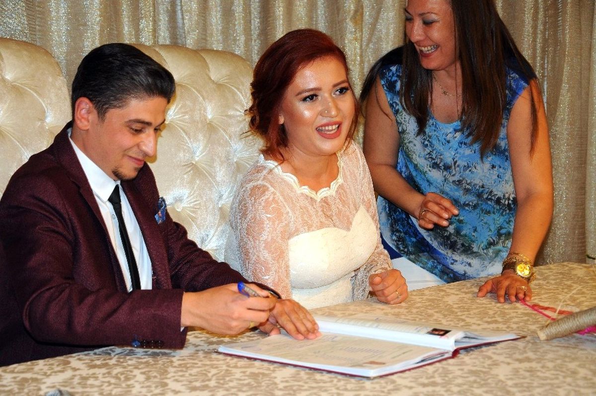 Tarihi Unutmamak İçin Bugün Nikah Kıyıyorlar