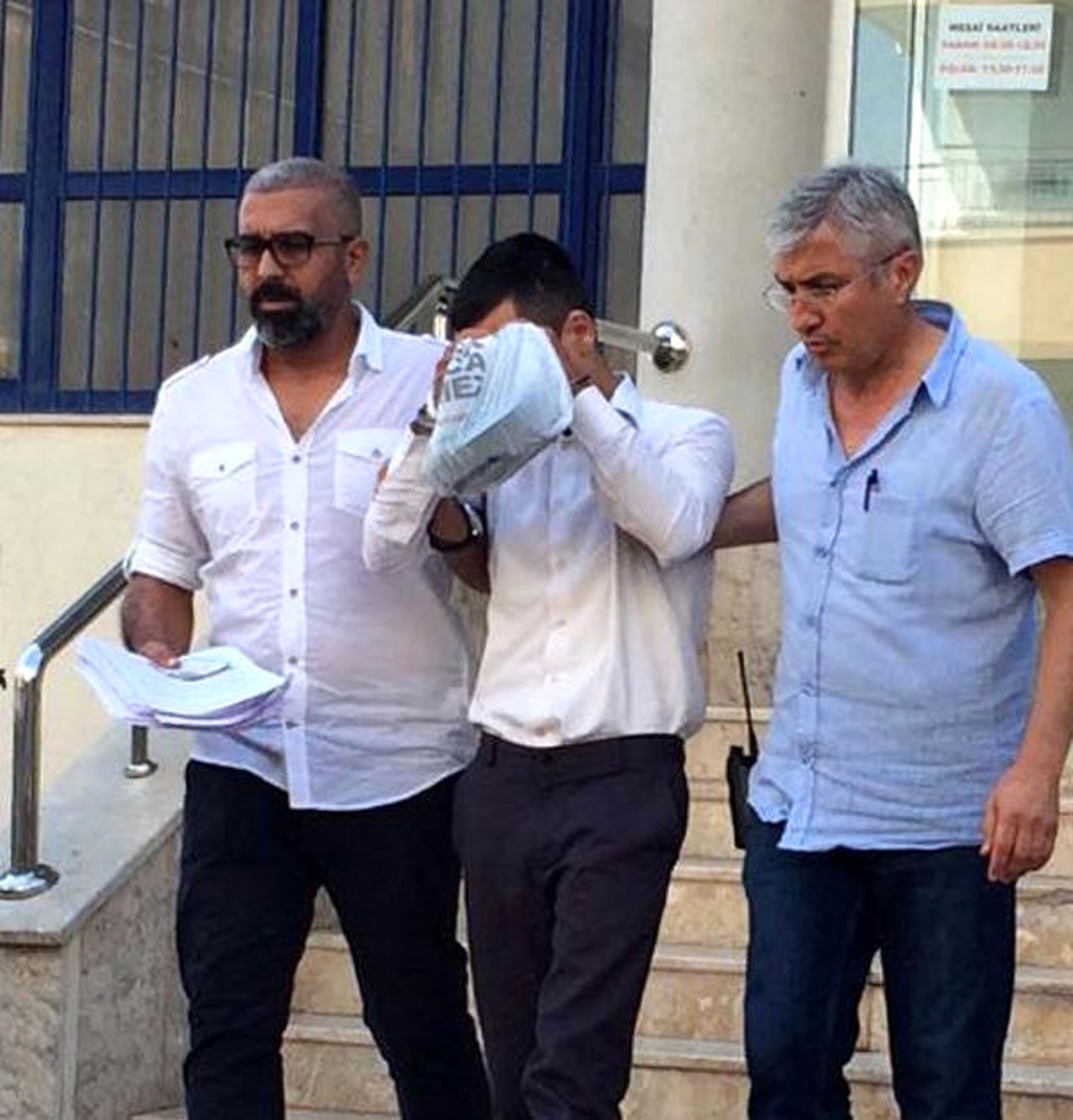 Temizlik İşçisi, Öğrencileri Tacizden Gözaltında