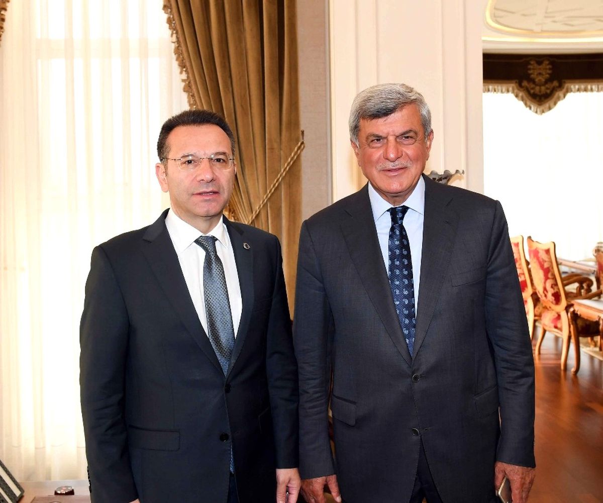 Vali Aksoy, Başkan Karaosmanoğlu\'nu Makamında Ağırladı