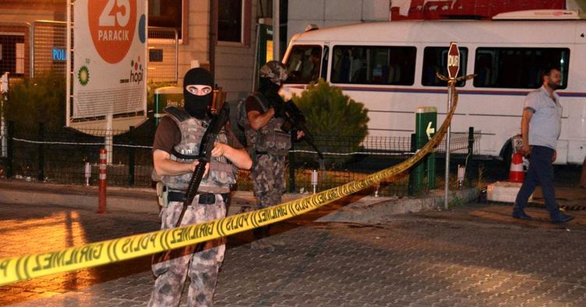 Akaryakıt İstasyonundaki Silahlı Kavga
