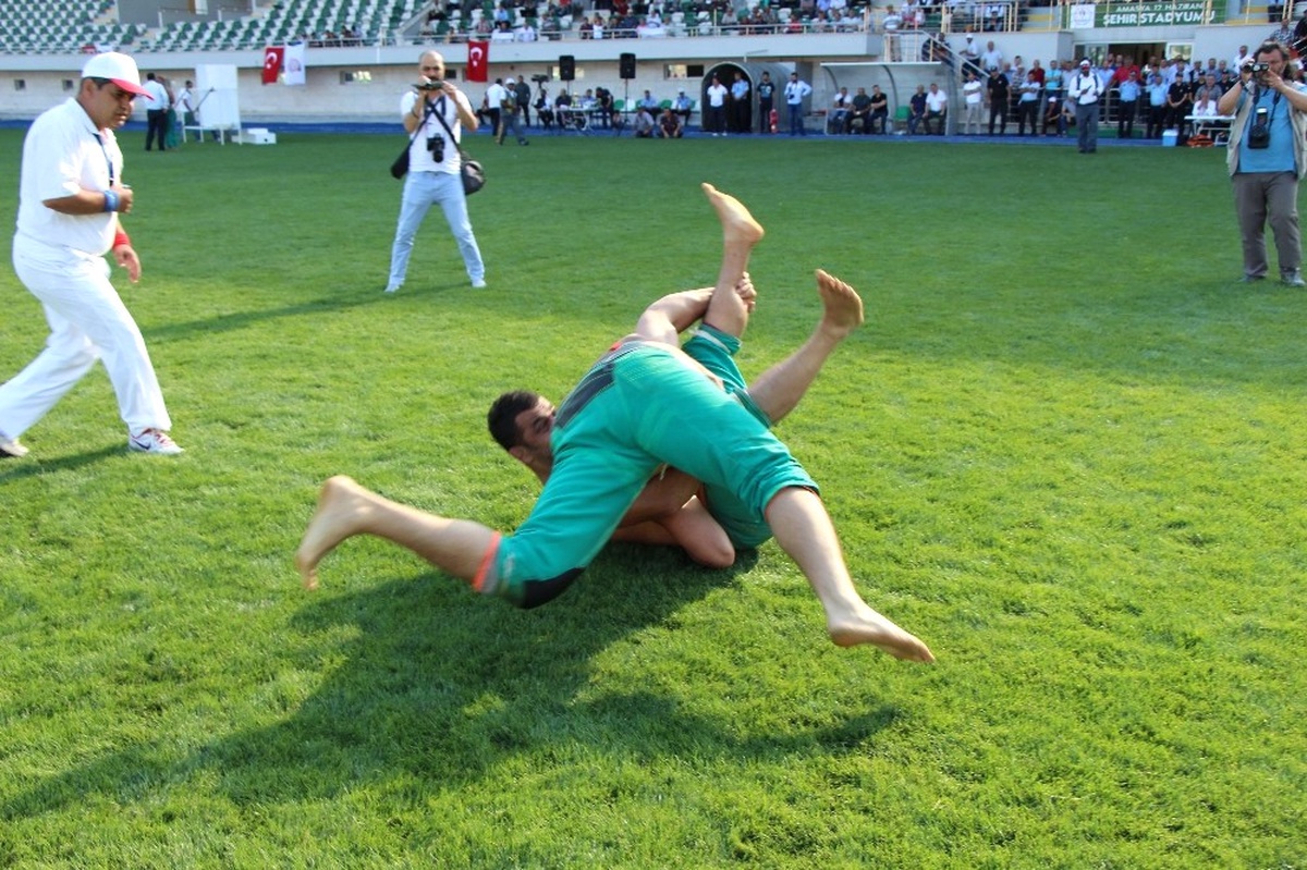 Amasya Geleneksel Karakucak Güreşleri