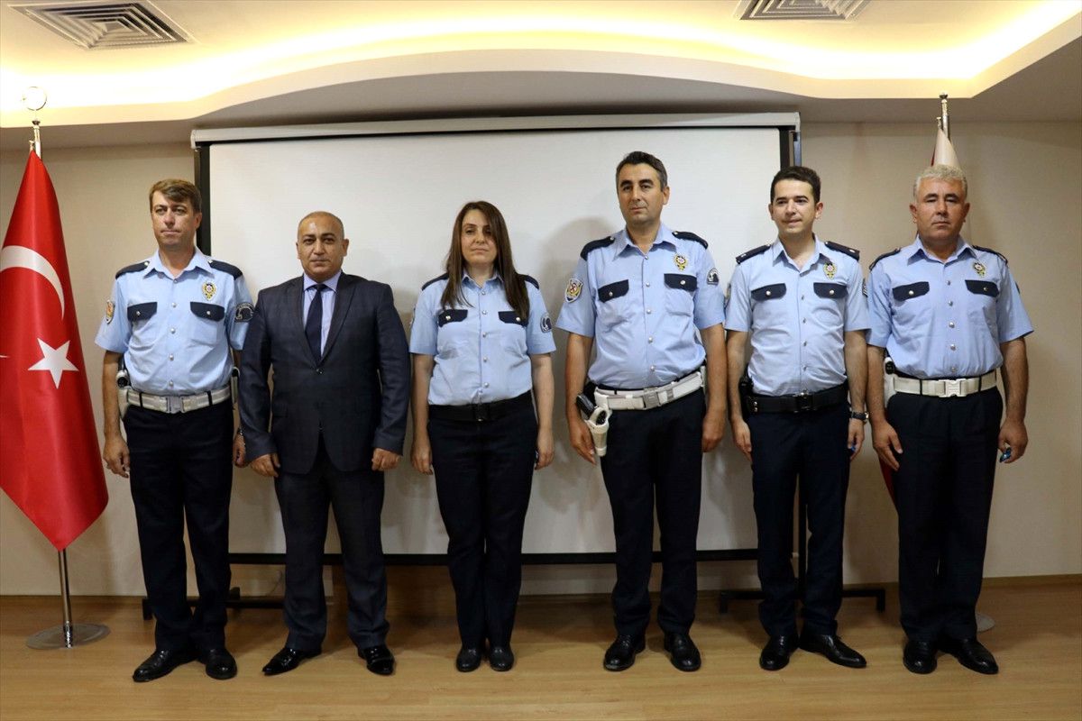 Antalya\'da "Ayın Polisleri" Ödüllendirildi