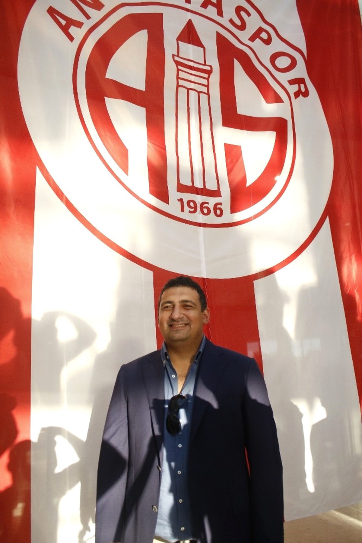 Antalyaspor, Milan ile Anlaştı, Sosa ile Anlaşamadı