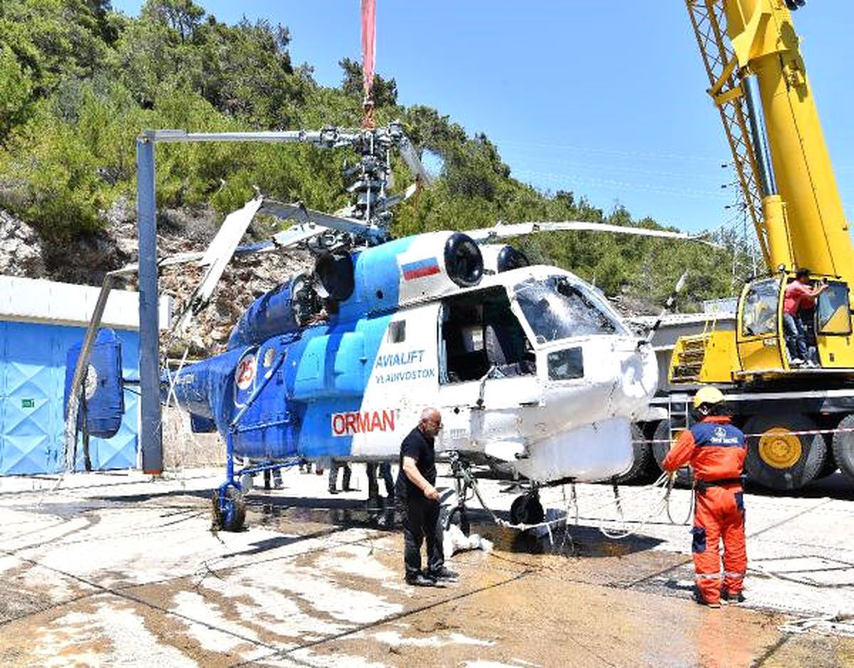 Baraja Düşen Yangın Helikopteri Çıkarıldı