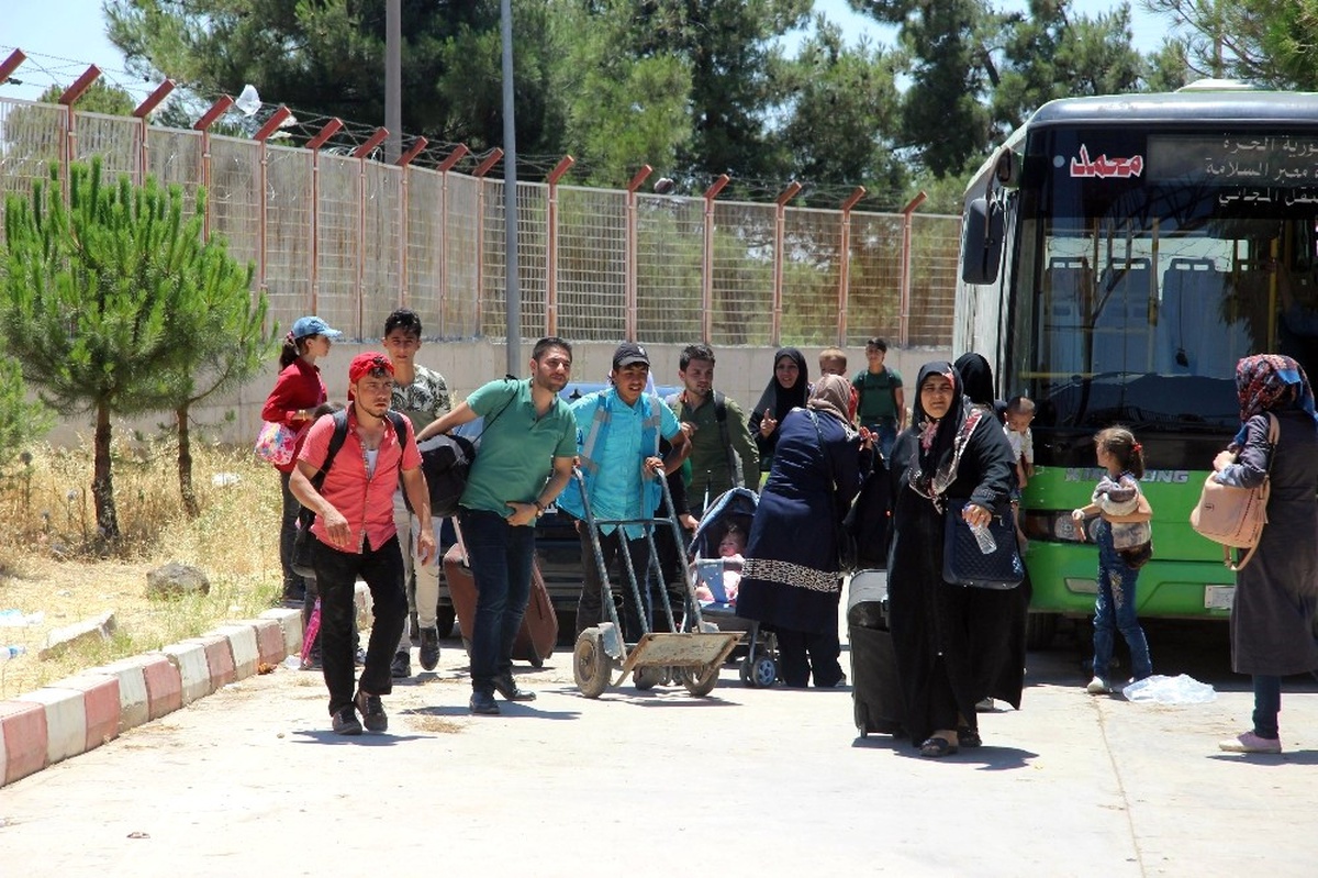 Bayram İçin Ülkelerine Giden Suriyeliler\'in Dönüşleri Sürüyor