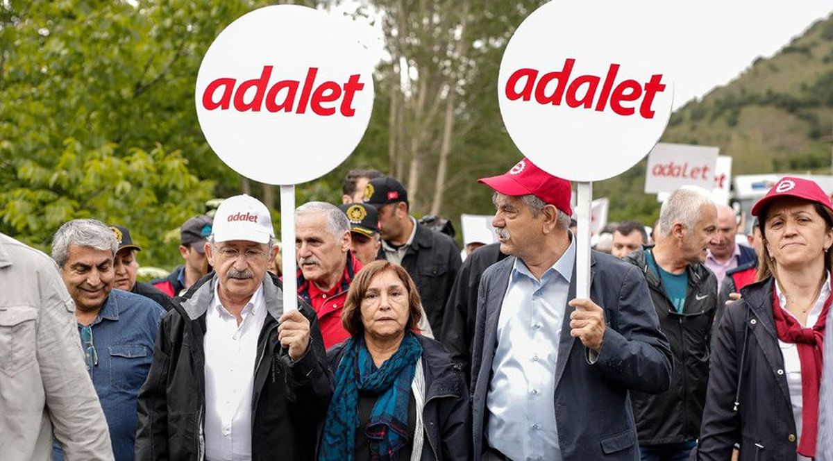 CHP Lideri Kemal Kılıçdaroğlu\'nun Başlattığı \'Adalet Yürüyüşü\'nün Bugünkü Bölümü Kartal\'daki Dragos...