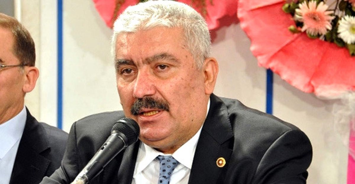 CHP\'nin, Berberoğlu\'nun Tutuklanmasına Tepki Yürüyüşü
