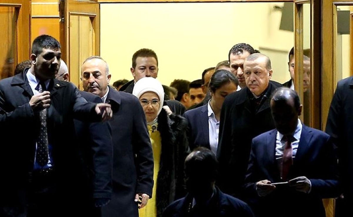 Cumhurbaşkanı Erdoğan, Türkiye\'ye Döndü