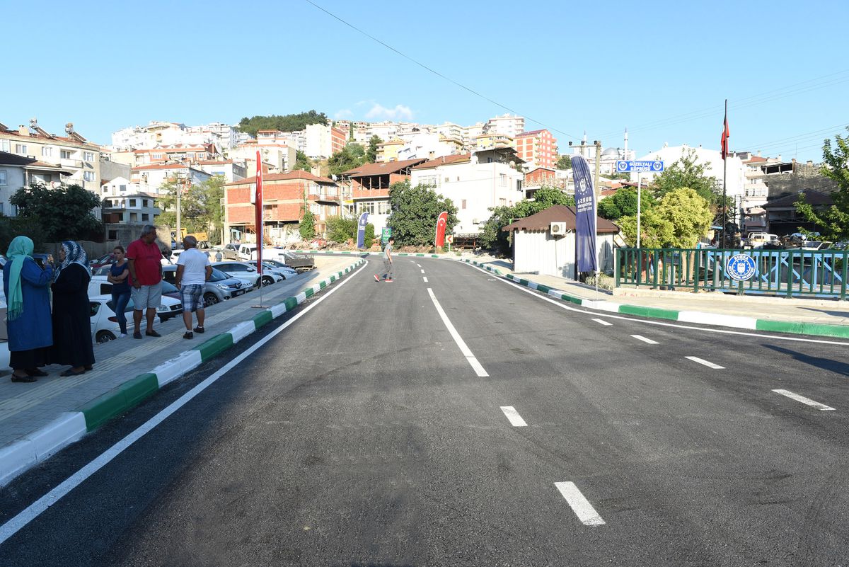 Güzelyalı\'da Trafiğe Neşter