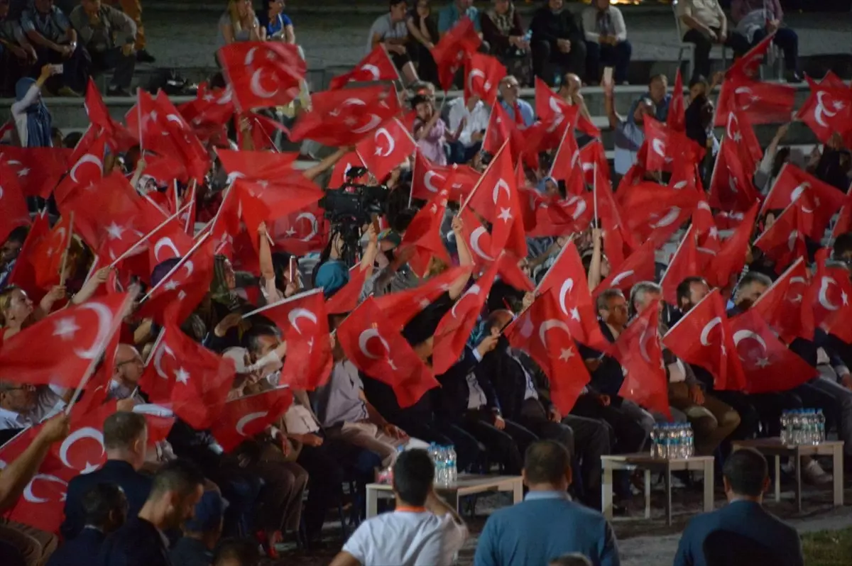 İçimizdeki Kahramanlar 15 Temmuz Gecesini Anlatıyor" Programı