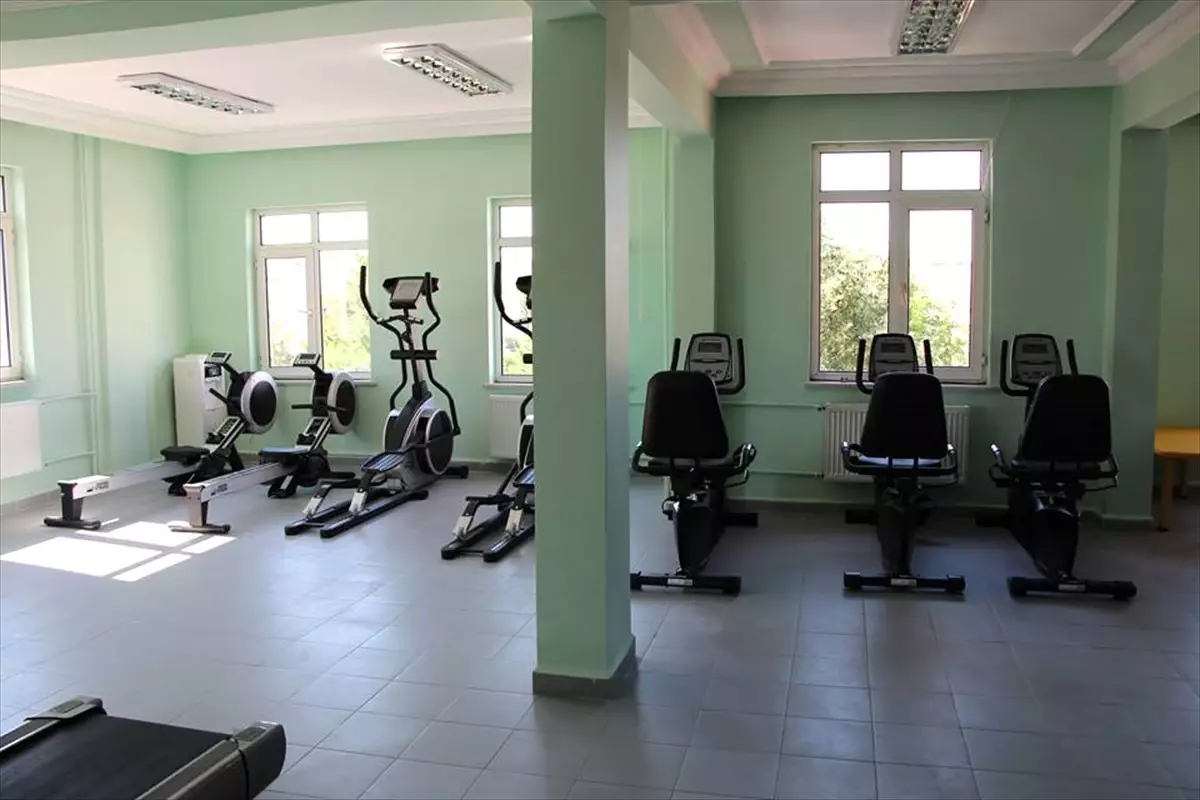 Lalapaşa Kaymakamlığı\'ndan Fitness Salonu