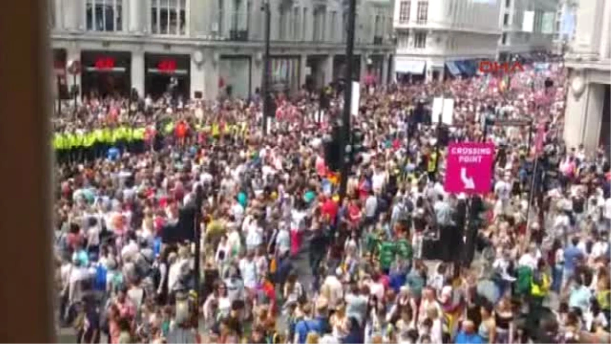 Pride In London Yürüyüşü Başladı