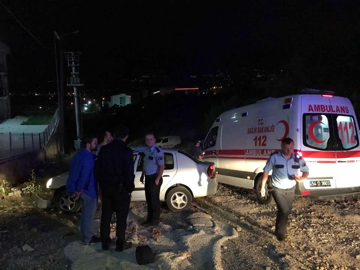 Sakarya\'da Trafik Kazası: 2 Yaralı