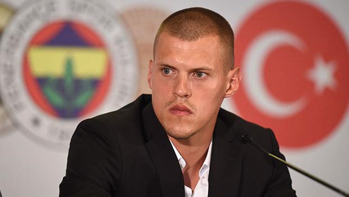 Skrtel: "Mehmet Ekici Beni Çok Şaşırtıyor, Takımda Çok Önemli İşler Yapacak"