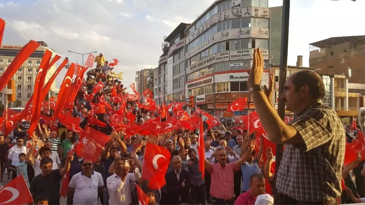 Soğanda: "15 Temmuz\'un Yıldönümünde Meydanlarda Olacağız"