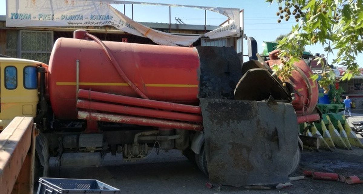 Söke\'de Kaynak Yapılan Vidanjör Patladı