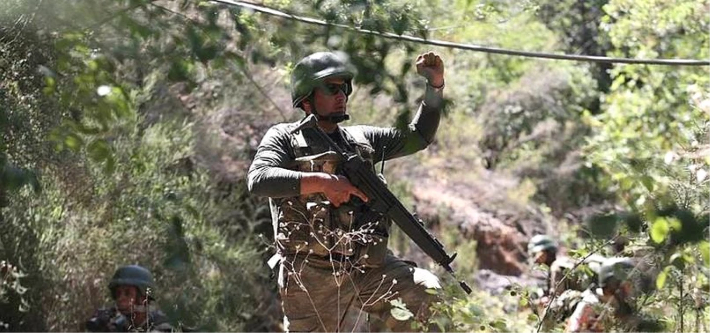 Valilik Açıkladı! PKK\'nın Herekol Dağı Yapılanması Çökertildi, Büyük Cephanelik Ortaya Çıktı