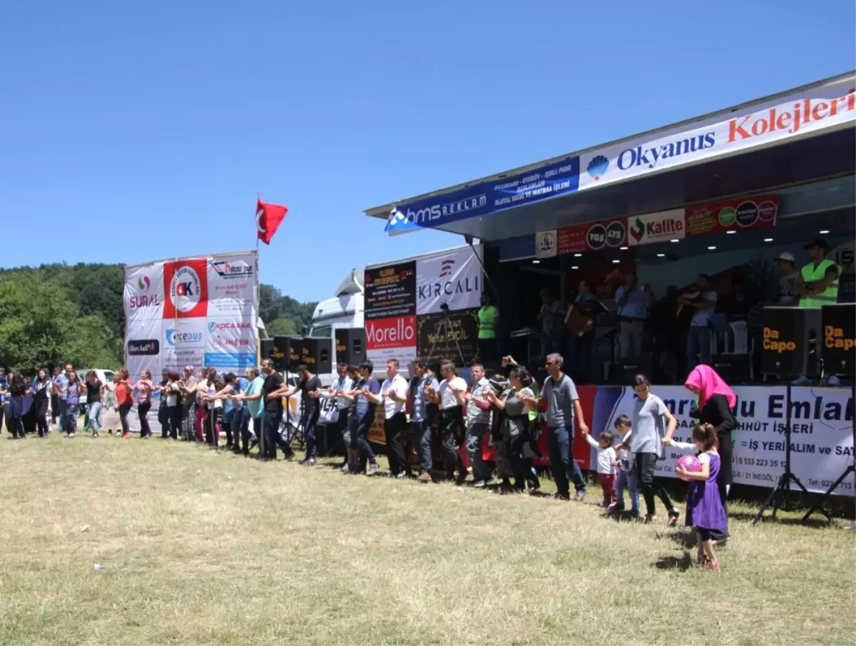 2 Bin 500 Metrede Yetişen Pancar İçin Şenlik Düzenlendi