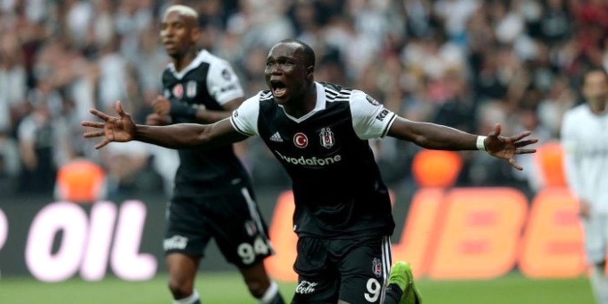 Aboubakar Porto\'ya Resti Çekti!