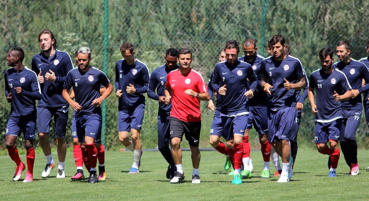 Antalyaspor\'da Yeni Sezon Hazırlıkları Sürüyor