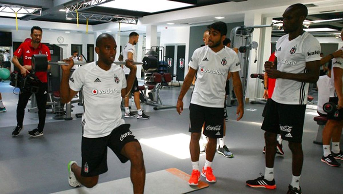 Beşiktaş Salonda Çalıştı