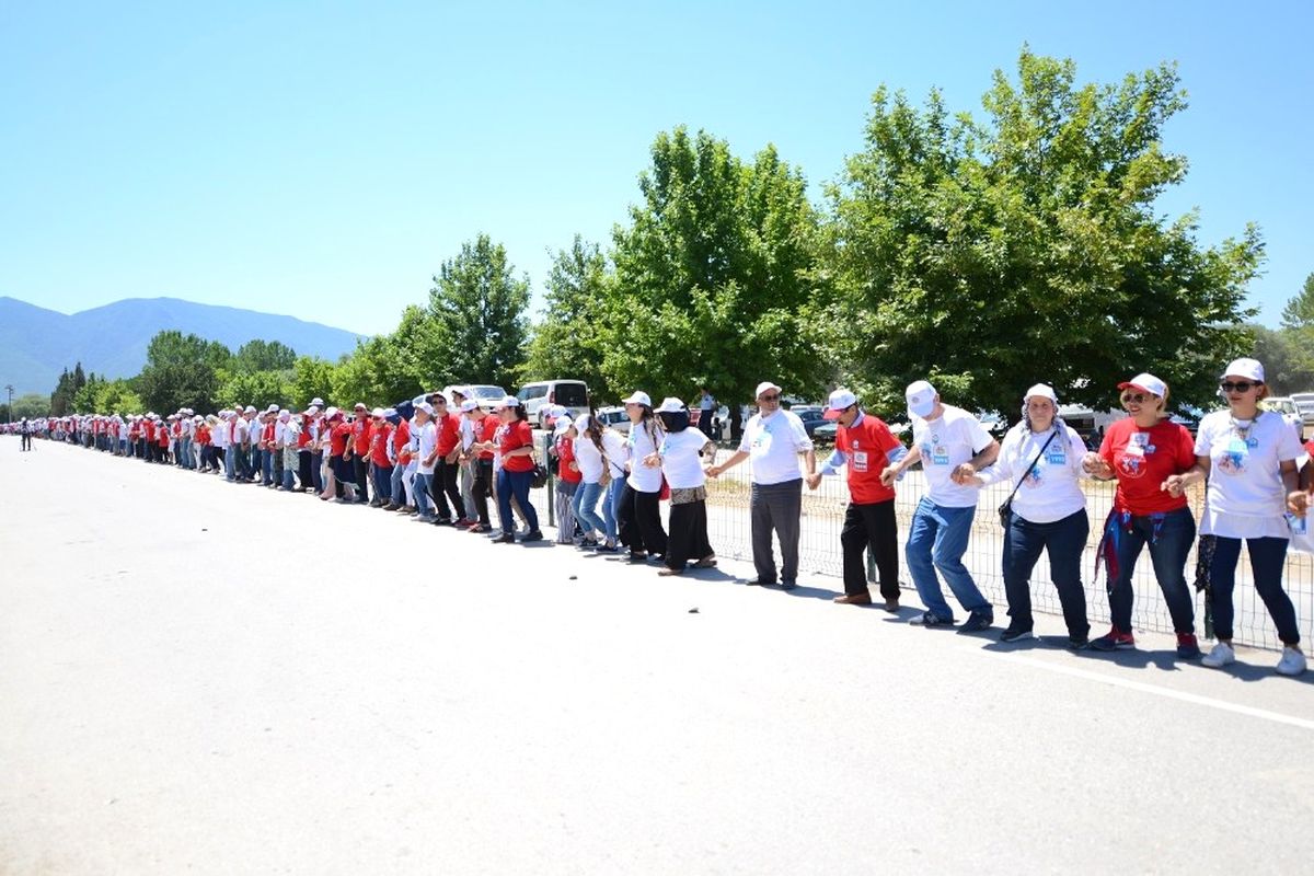 Dünya Horon Rekoru Bursa\'da Kırıldı