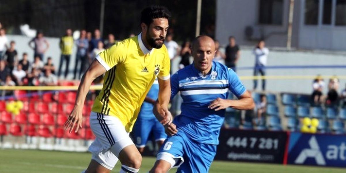 Fenerbahçe\'de Acil Forvet Aranıyor!