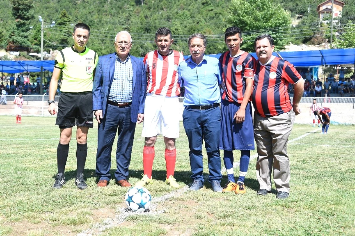 Fındıkpınarı\'nda Futbol Turnuvası Heyecanı Başladı