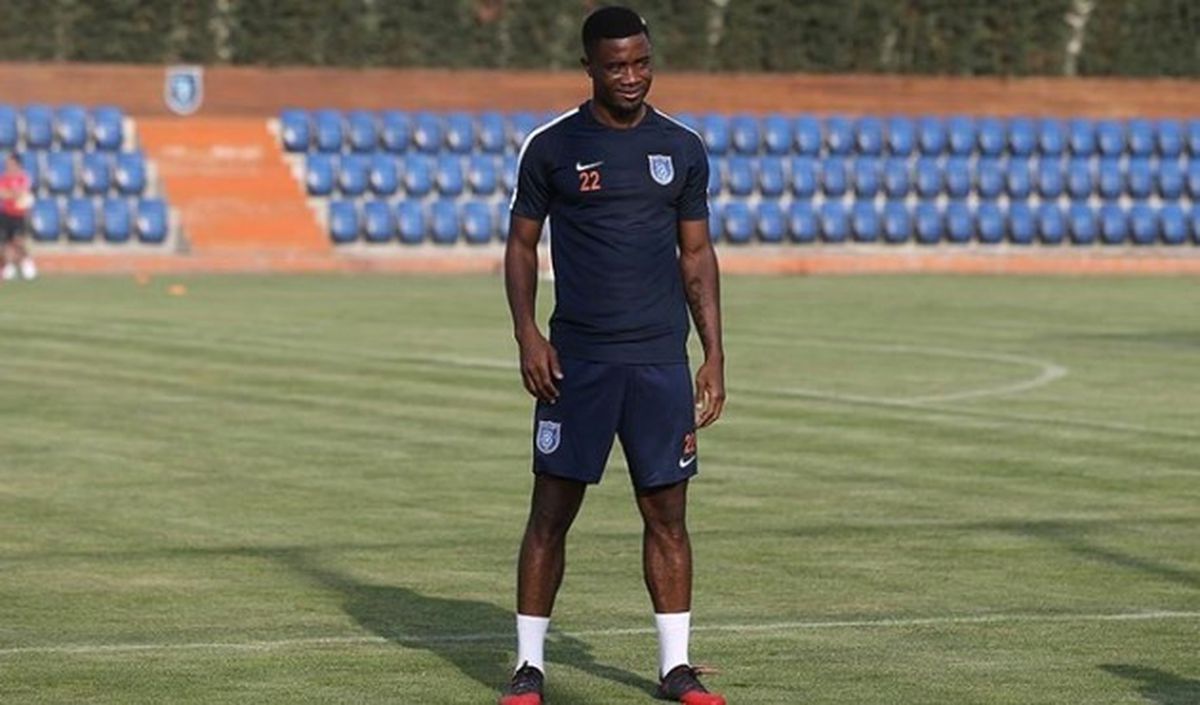 Medipol Başakşehir\'de Chedjou Sakatlandı