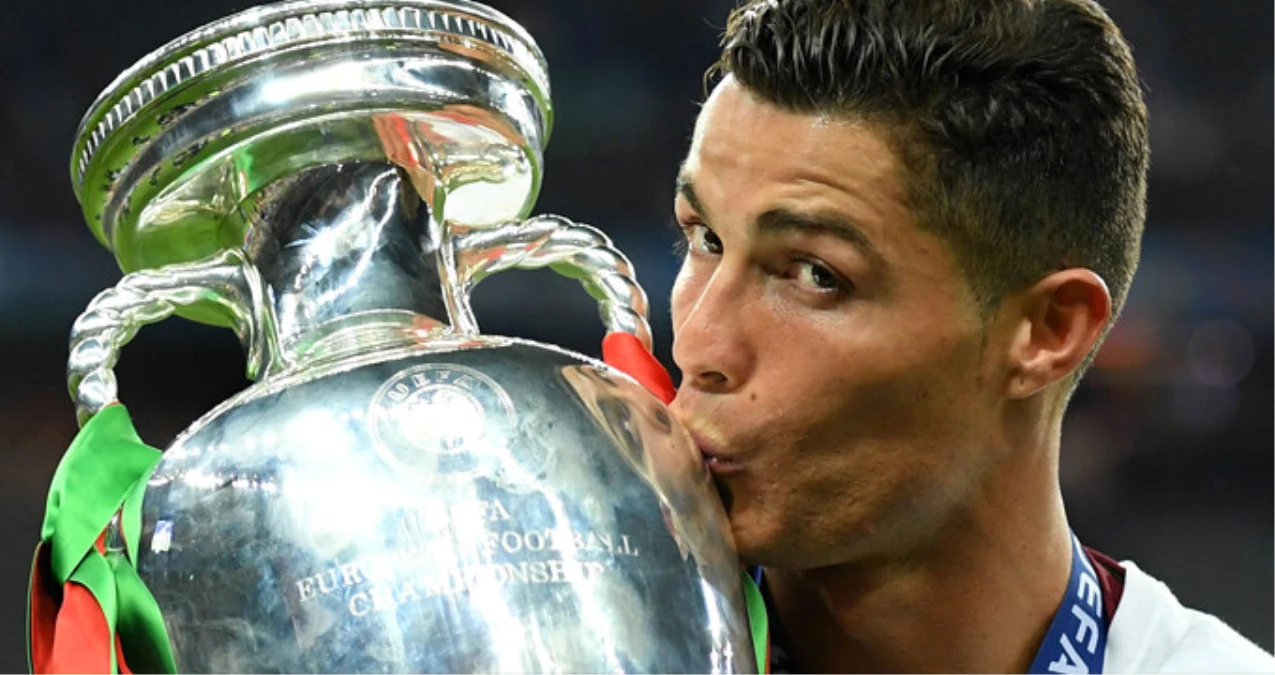 Real Madrid\'li Cristiano Ronaldo, Takımda Kalmaya Karar Verdi