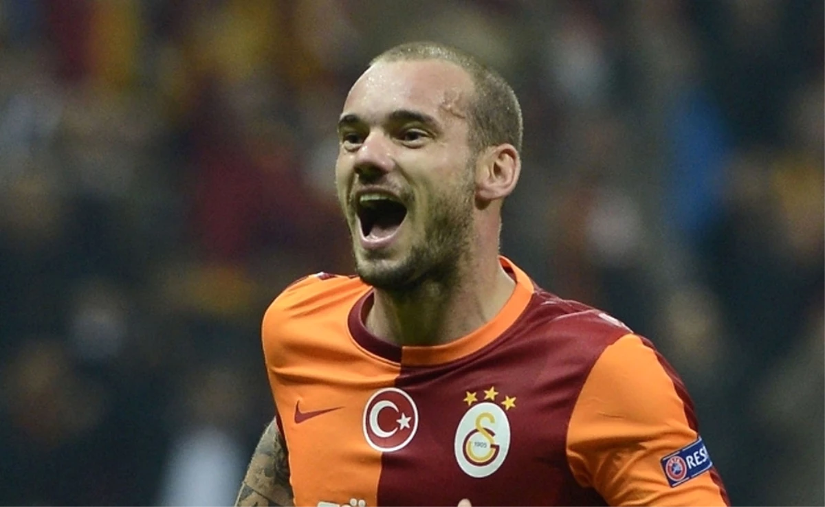 Sneijder, Galatasaray\'da Antrenmanlara Başlıyor