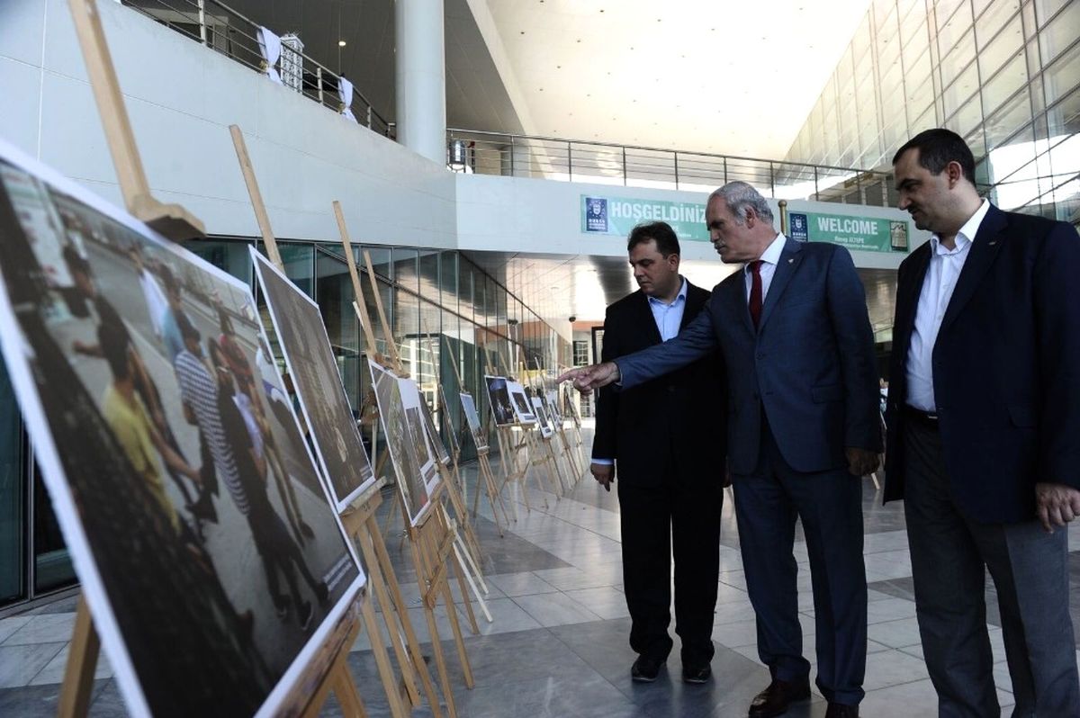 Srebrenitsa Katliamı Bursa\'da Açılan Sergiyle Anıldı
