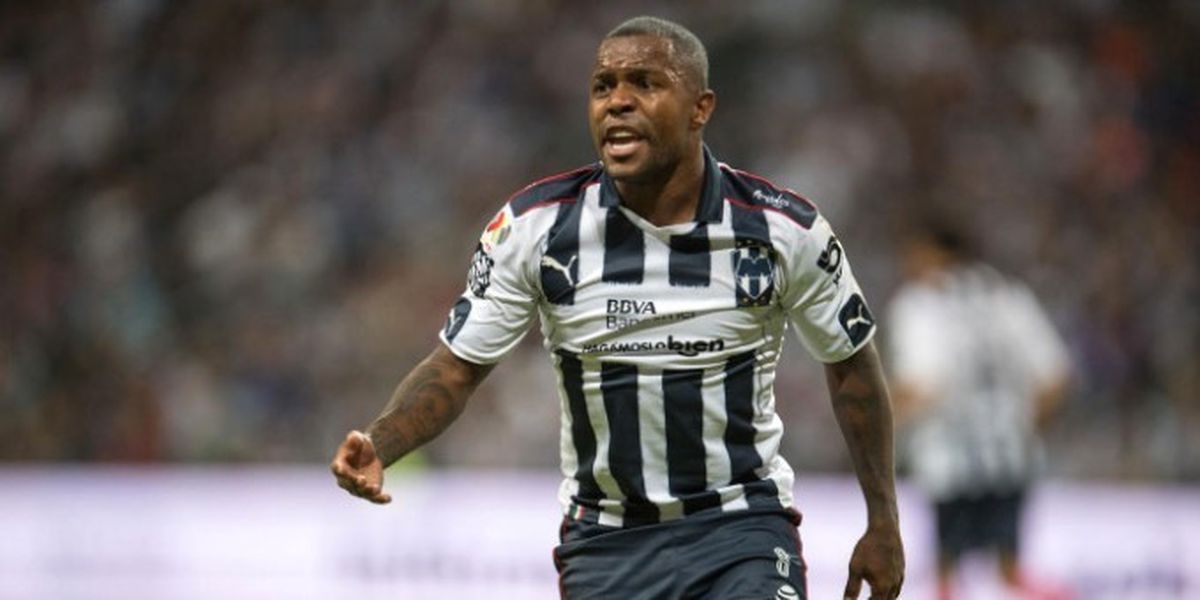 Trabzonspor\'a Mesafe Tanımayan Forvet